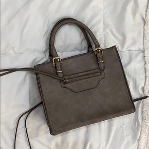 Cute Grey purse 🤍